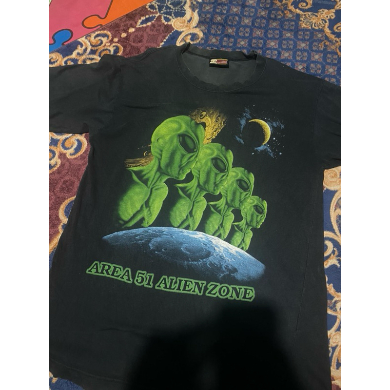 Baju Vintage Alien Workshop Second