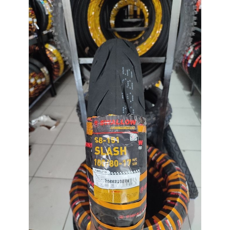 BAN MOTOR TUBLESS SWALLOW SLASH 100/80-17 SOFTCOMPOUND