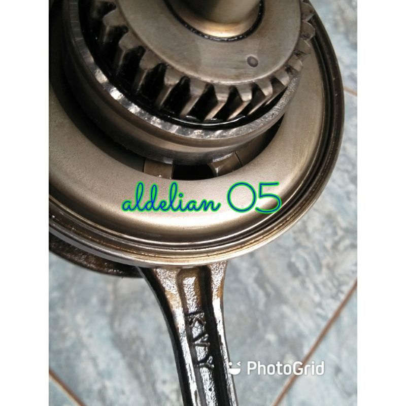 kruk as crankshaft beat karbu atau injeksi ori