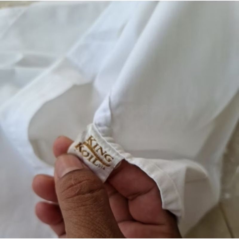 Pillow Case Ex Hotel / Sarung Bantal Polos dan Salur