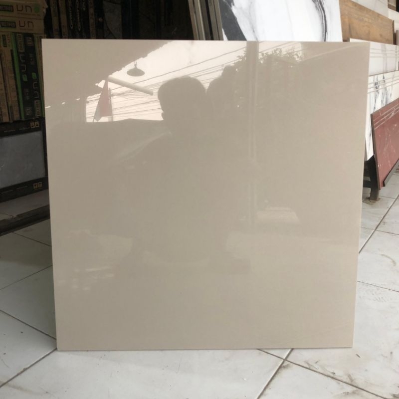 Granite lantai 60x60 cream polos / Topaz / indogress cuci gudang