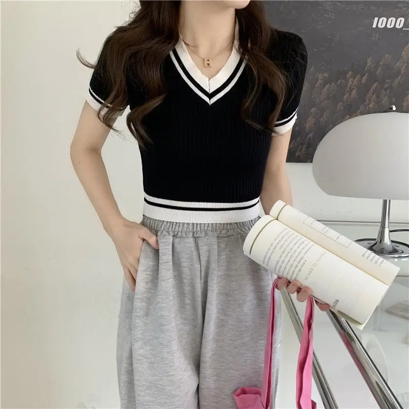 bestpromo dallas crop top v neck rible / atasan wanita trendy / baju crop v neck terbaru