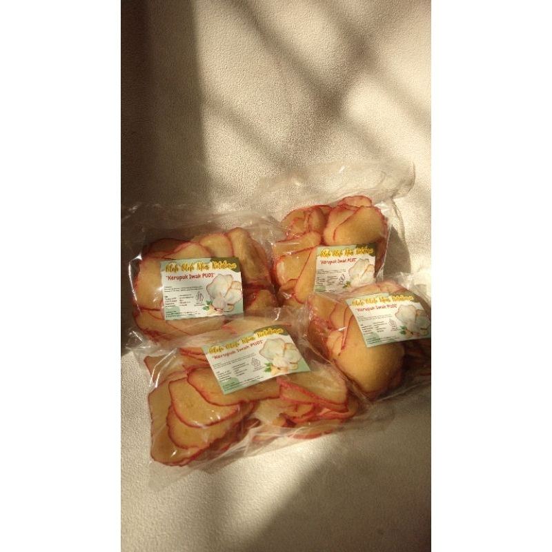 

best seller kerupuk ikan parangparang khas KOTABARU, kerupuk iwak, kerupuk mentah list merah. 1kg muat 5pack