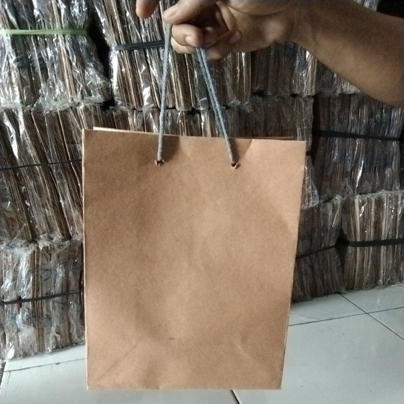 

paperbag R7 ukuran 20x10x25