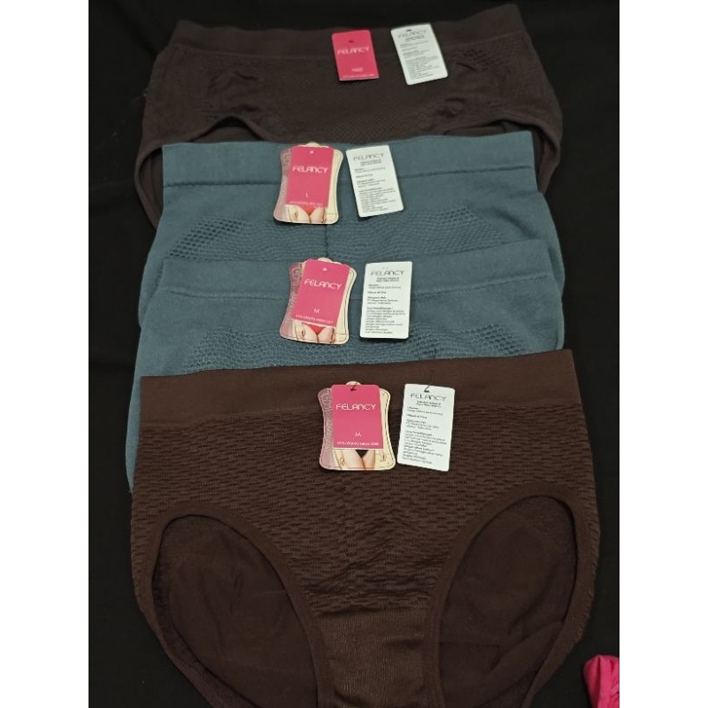 Panty/CD Felancy Model Rajut Size Melar M-XL (isi 4pcs)