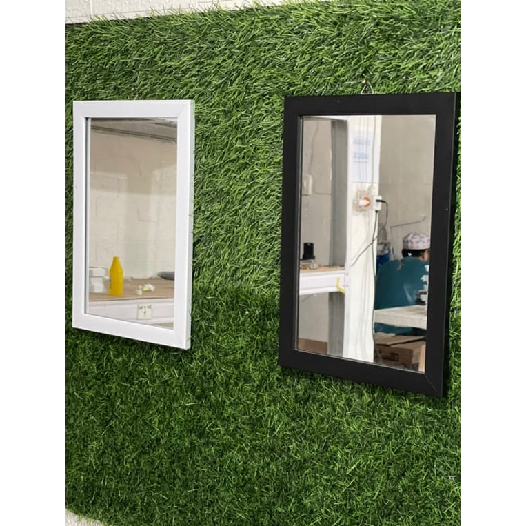 Kaca cermin dinding gantung minimalis