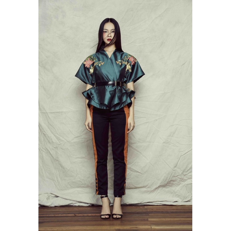 SEAN SHEILA Green Emerald Signature Kimono With Bird Embroidery Size 10