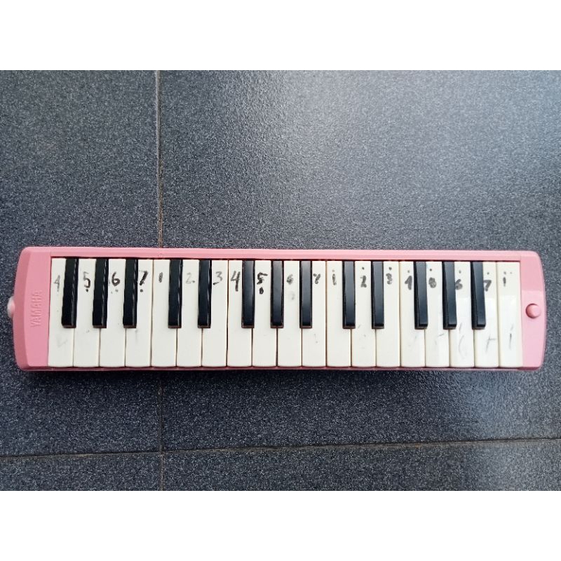 pianika Yamaha warna pink preloved