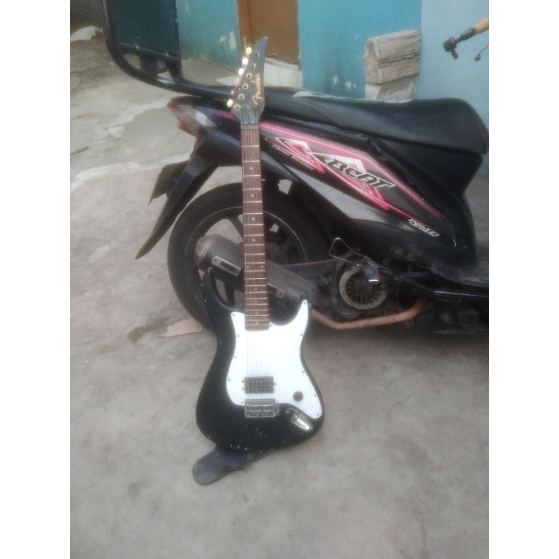 gitar listrik fender costum