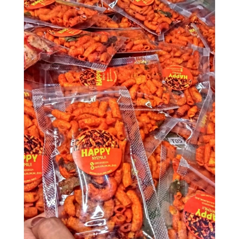 

MAKARONI PIPA PEDAS DAUN JERUK 5PCS KEMASAN POUCH ( 30gr/pcs)