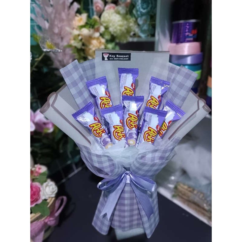 Buket Snack Ungu hadiah ulang tahun