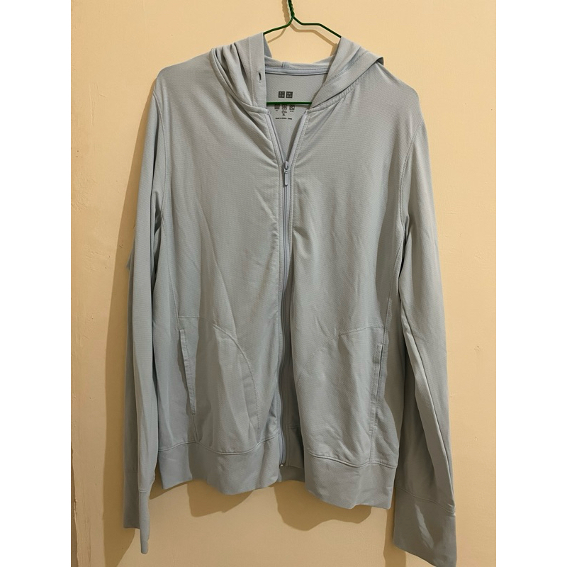 (PRELOVED) JAKET UNIQLO AIRISm