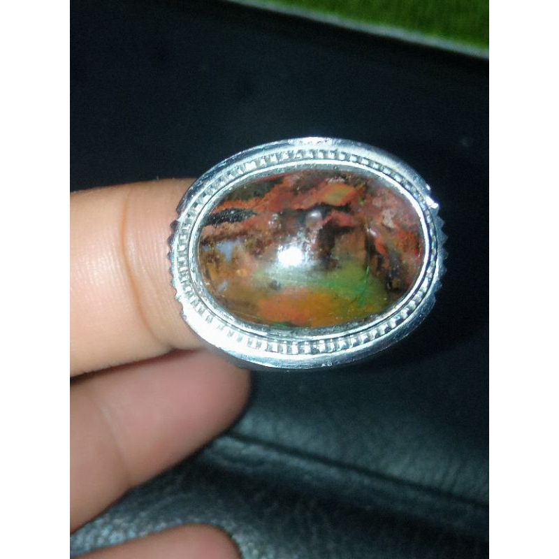 Batu Pancawarna Garut Edong