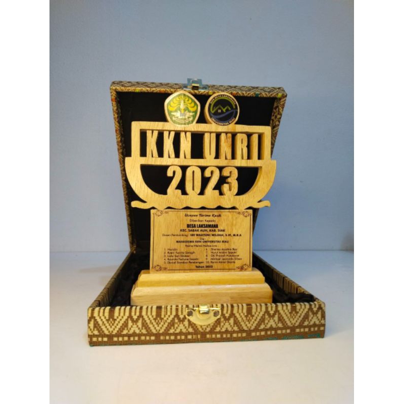 Plakat Kayu Ukir / Plakat Kayu custom