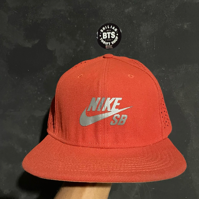 Topi Nike SB Snapback Original 100%