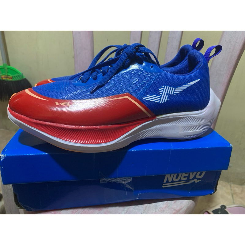 Sepatu Nuevo Velocity uk 42