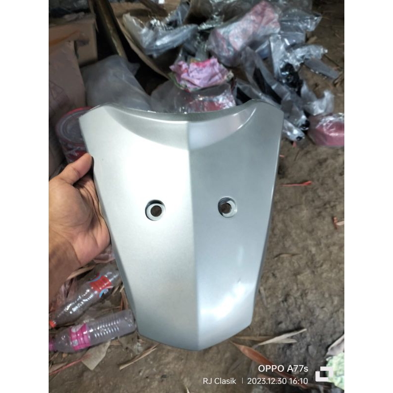 panel/dasi tameng plat dada depan Honda supra x 125 lama panel depan supra x 125 batman silver