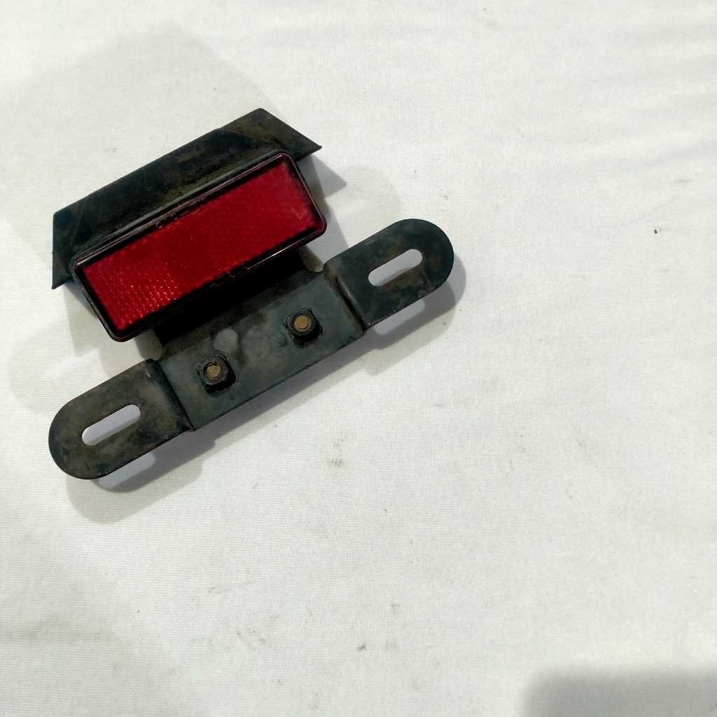 dudukan plat nomer belakang yamaha f1zr original cabutan 2004