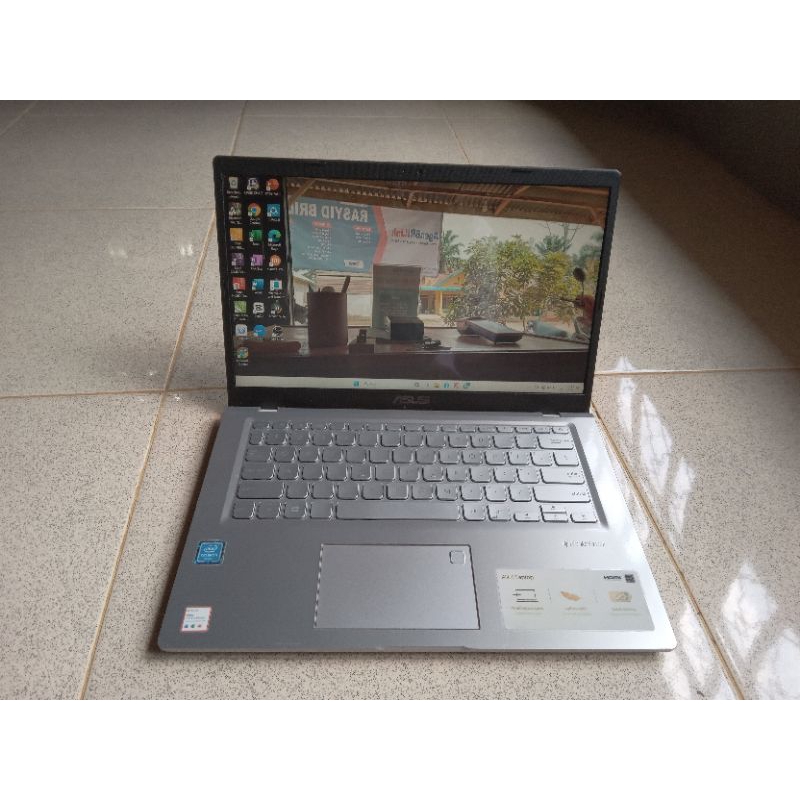 ASUS A416MAO second