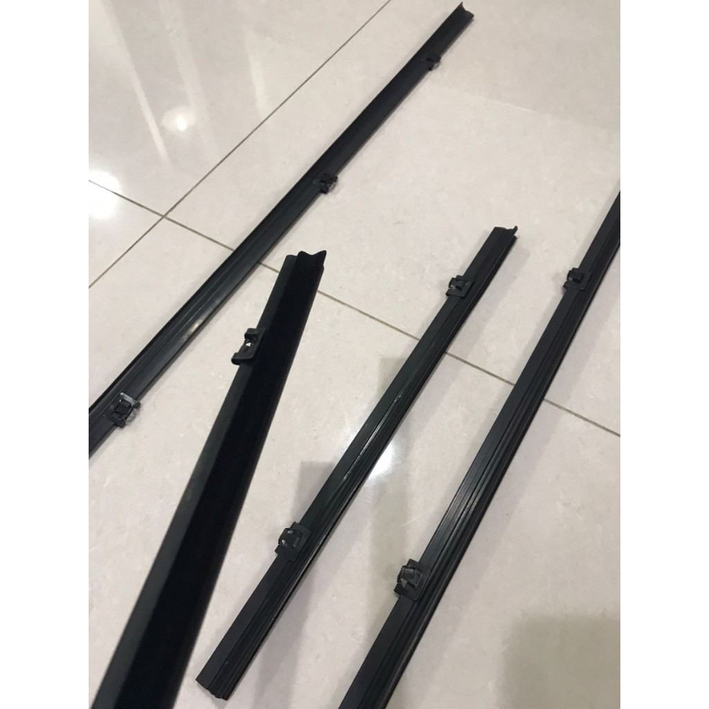Set Pelipit Kaca Luar & Dalam Nissan Terrano