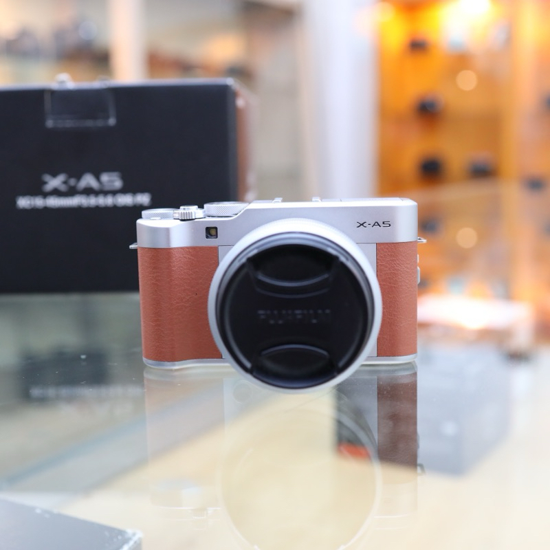 KAMERA MIRORLES FUJIFILM X-A5 LENSA 15-45mm MULUS SEPERTI BARU - KAMERA VLOG TERMURAH - FUJIFILM XA5