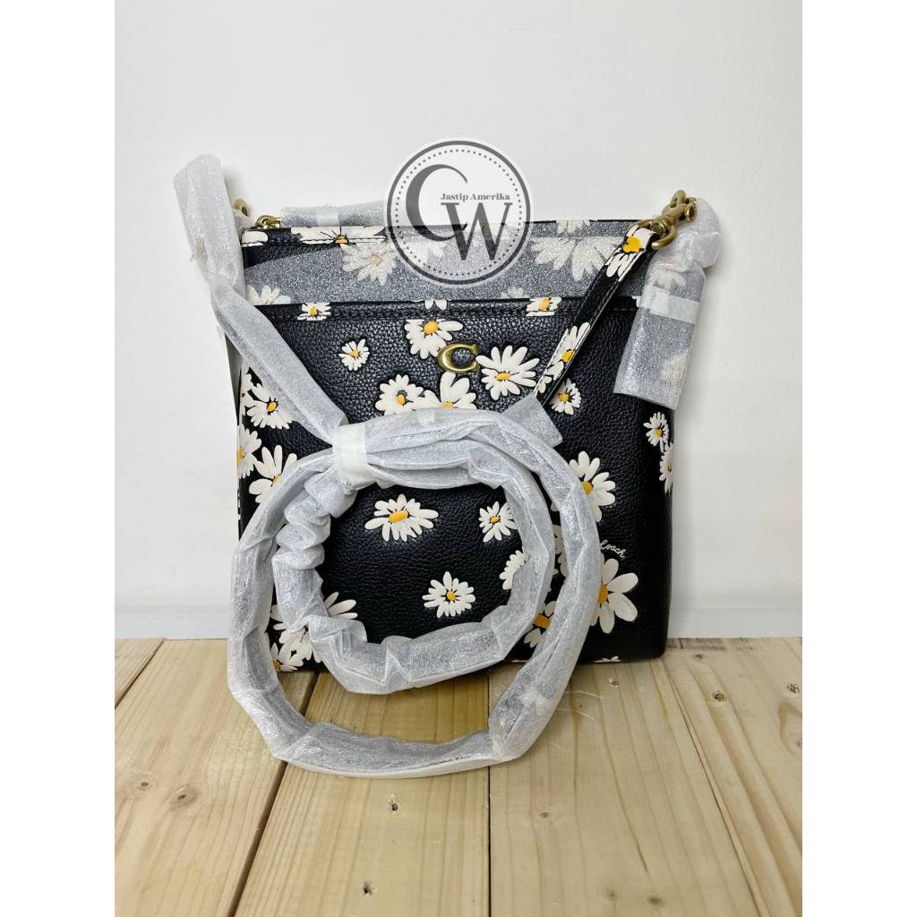 Coach Kit Messenger Crossbody Daisy