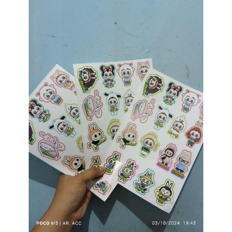 

Stiker Lembaran Labubu/Stiker Tempelan Labubu (Isi 12 Lembar)