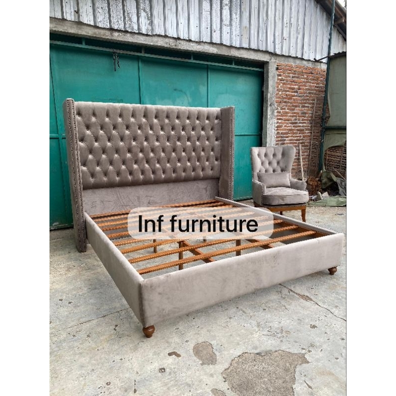 tempat tidur mewah dipan mewah rangka jati bahan kain bludru