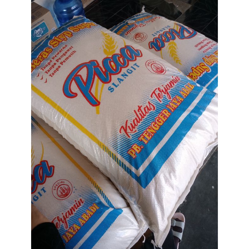 

Beras picca biru 25 kg