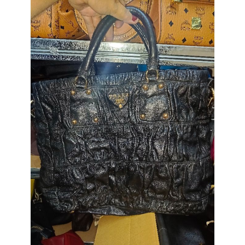 (Preloved Pedas) Prada** Nappa Gaufre Quilt Black Leather Tote Bag