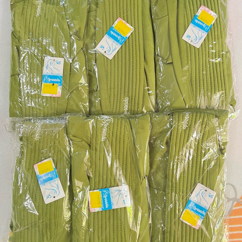 Kerudung Hijab Bergo Pet Warna Hijau Muslimat by Amanda Hijab