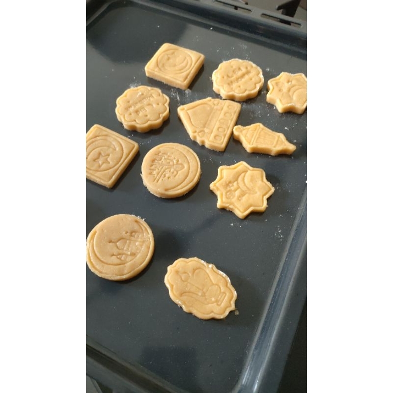 

rich people cookie