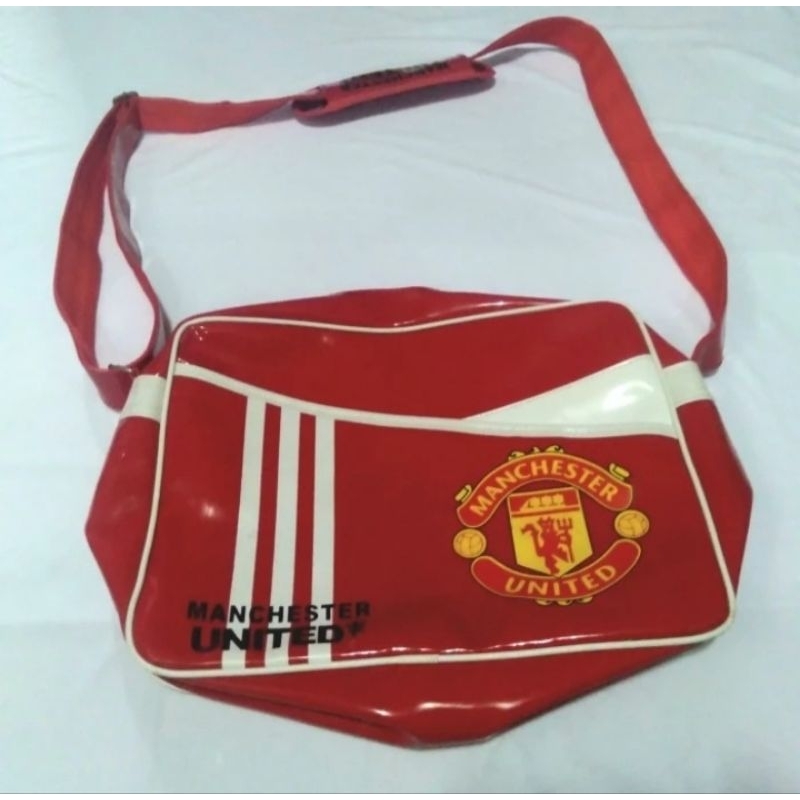 Tas second preloved Sling Bag Manchester United red devil