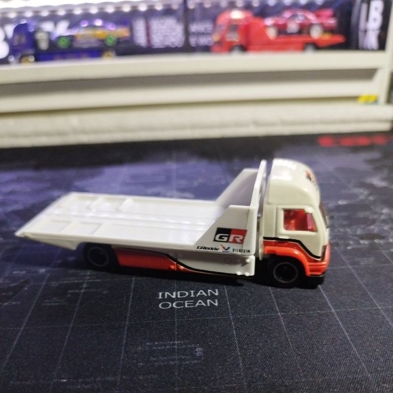 Hotwheels towing truck GR supra team transport