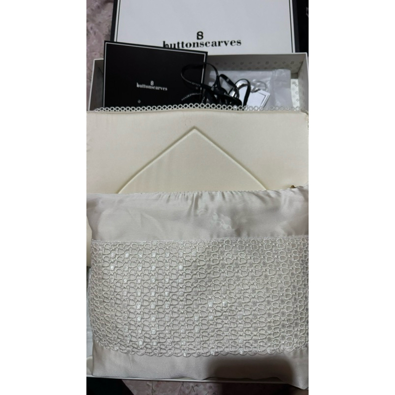 MUKENA BUTTONSCARVES Lavish