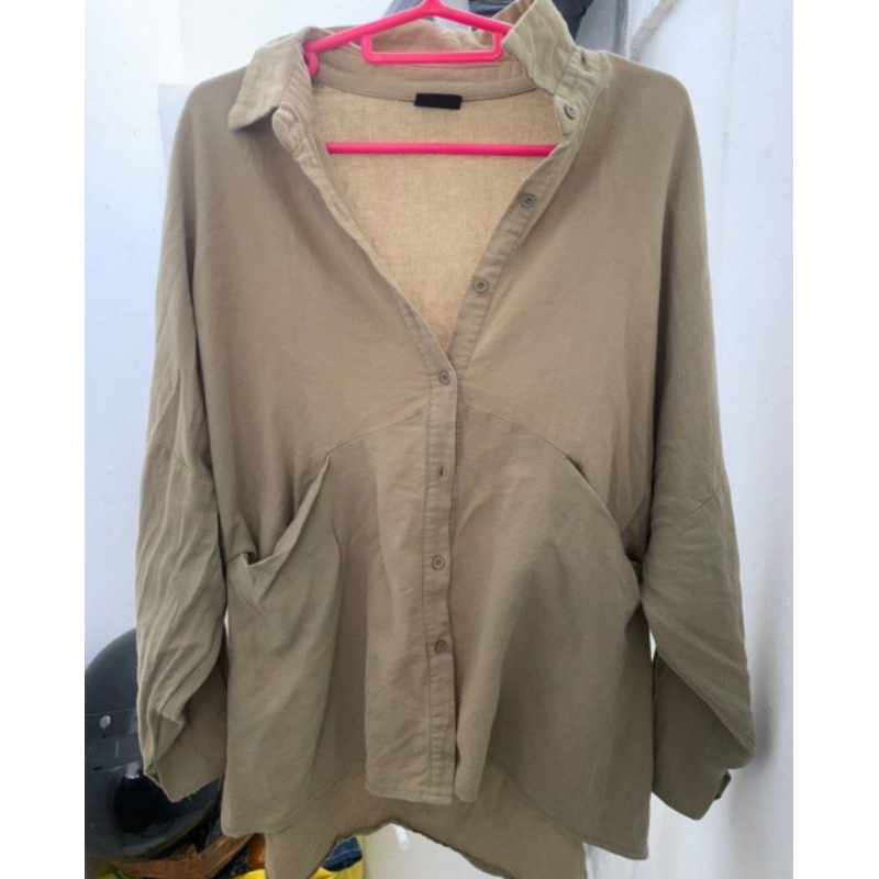 Preloved - This Is April Kemeja