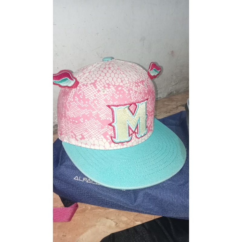 Topi SMB Preloved - topi smb - topi pink - topi sayap - topi lucu