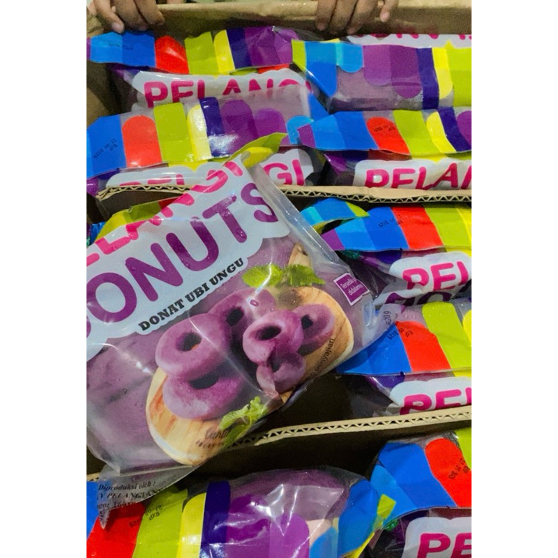 

donut pelangi, isi 10’s