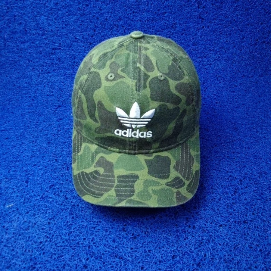 topi adidas bunga loreng army