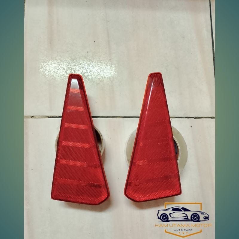 Mata kucing mobil Toyota voxy original