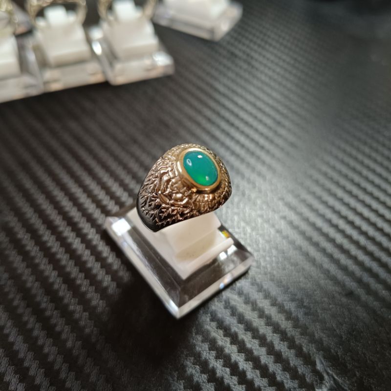 Bacan Doko Giwang