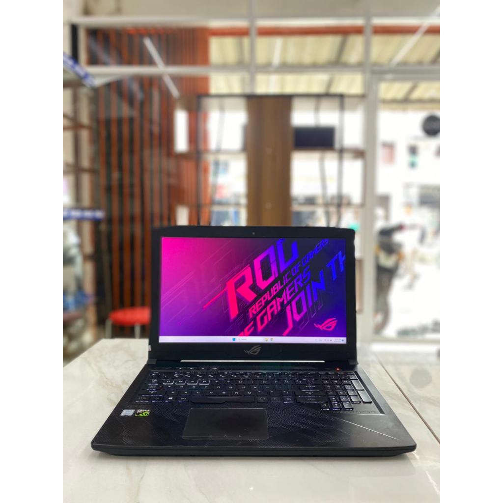 LAPTOP ASUS ROG STRIX 15 GL503GEINTEL CORE I7-8750H RAM 8 GB HDD 1 TB SSD 128 GB INTEL UHD GRAPHIC 6