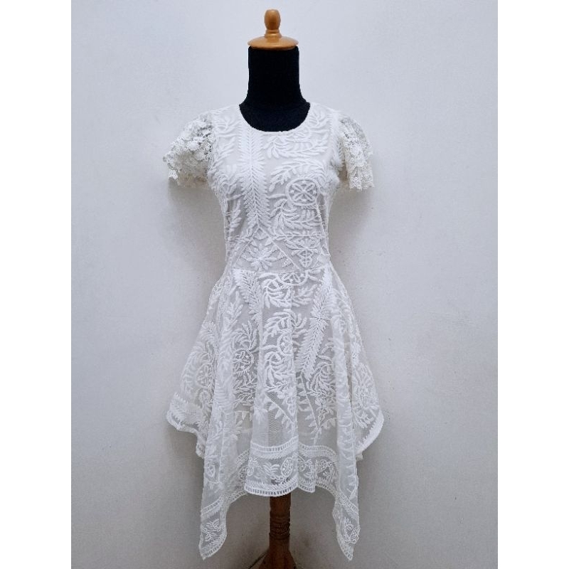 White Tile Bordir Brukat Dress Peri