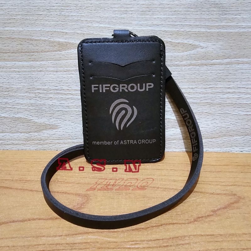 

ATH Id Card Kulit FIF GROUP Tempat Kartu Id Card Kulit