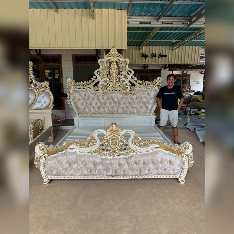 Dipan sultan kayu jati / Dipan ukir mewah