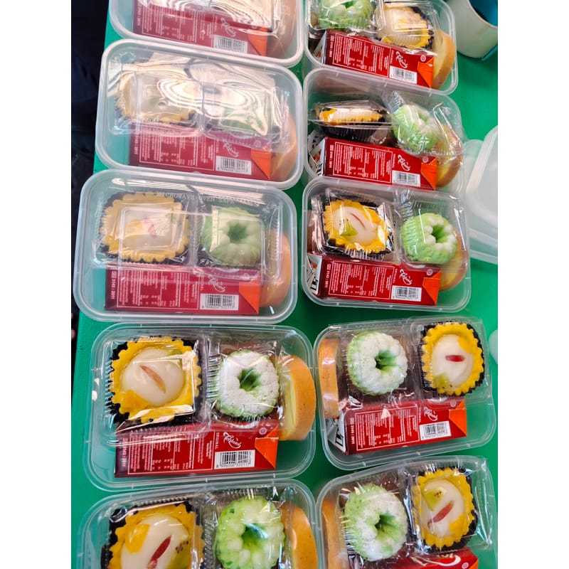 

Snack Box kue Basah Premium