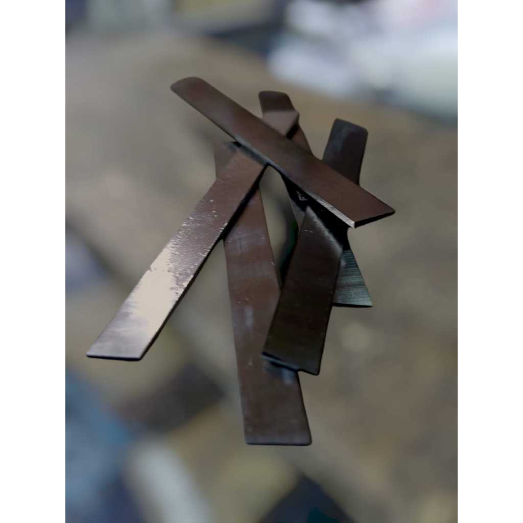 Betel potong bubut ukuran 3/32 x 1/2 x 4.5 inch bahan HSS M2 betel Putih HSS Potong