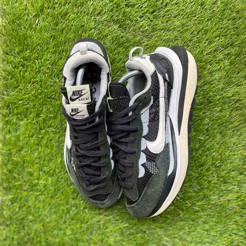 Nike Vaporwaffle Sacai Black White Second Murah