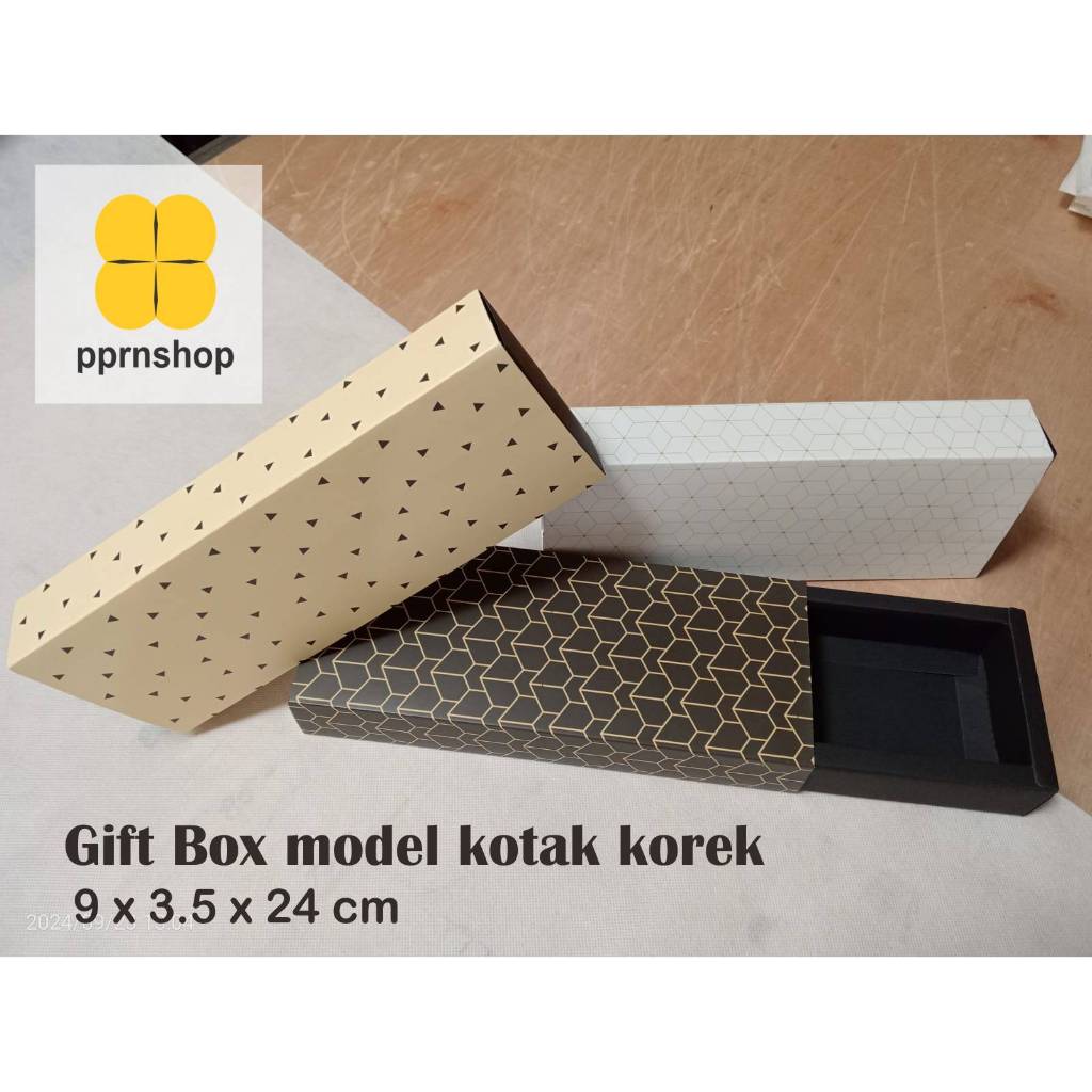 

GIFT BOX KOREK API/KOTAK KADO MODEL SORONG UKURAN MEDIUM 9 X 3.5 X 24 CM