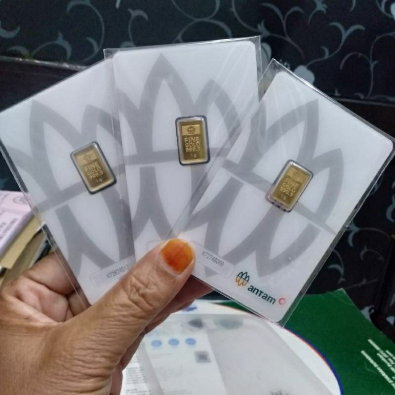 Emas //Antam Gramasi 0.5 grm/1 grm/2grm/kadar Emas 24 karat